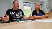 Herbert und Barbara Fischnaller sind entsetzt, dass die Mutter mit einem Schambein- und einem ...