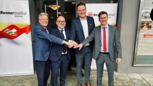 LH Peter Kaiser, Renner-Institut-Landesgeschäftsführer Harry Kofler, SP-Landesgeschäftsführer ...