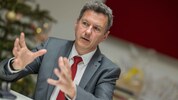 Daniel Fellner ist Demokratie wichtig.