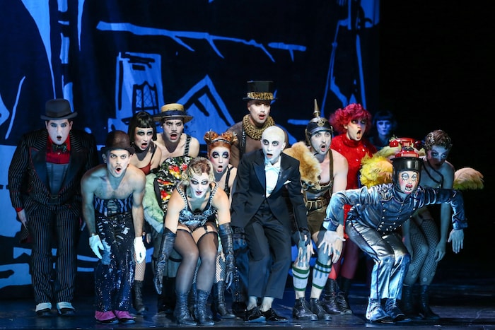 Für „Cabaret“ fällt der letzte Vorhang.