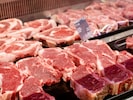 Viele Tiere werden früher geschlachtet, wodurch derzeit ein Überangebot und sinkende Preise ...