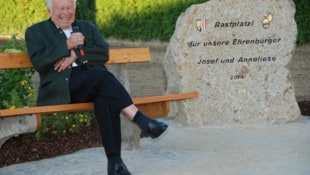 2014 wurde dem großen Sohn Neukirchens im Ort ein Rastplatzl gewidmet.