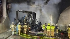 Ein Lkw fing im Brentenbergtunnel Feuer.