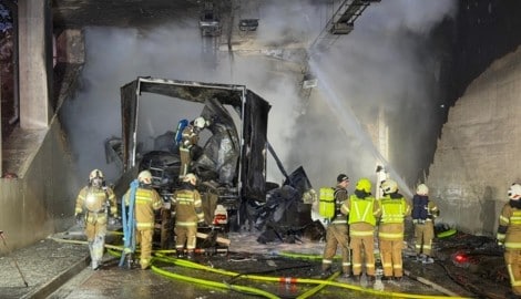 Ein Lkw fing im Brentenbergtunnel Feuer.