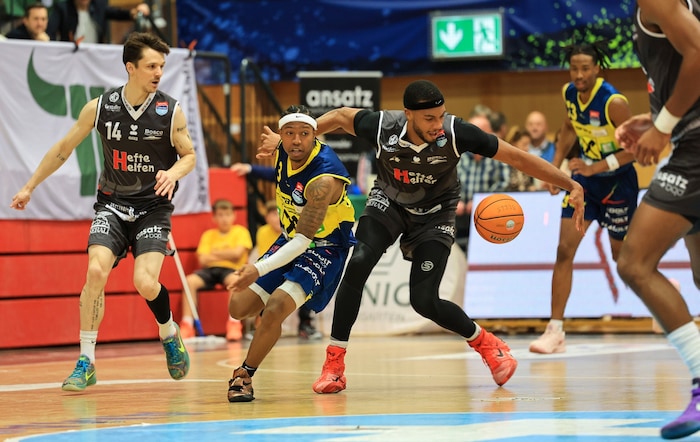 Dribbelt nicht mehr für die Bulls: US-Legionär Andre Screen reiste bereits in die Heimat retour.