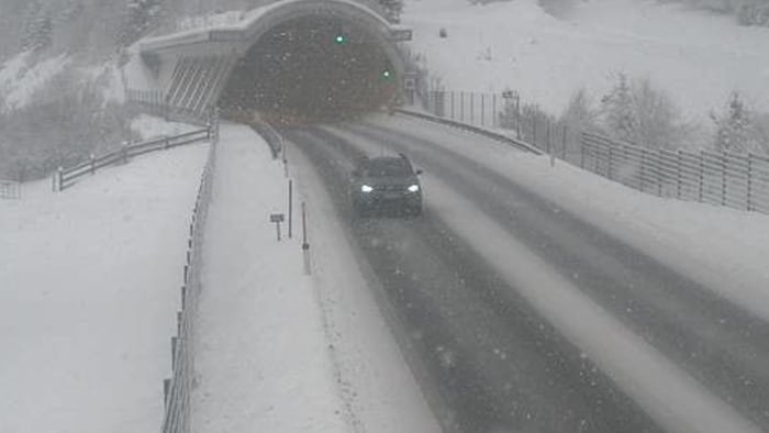 Die Fernpassstraße bei Heiterwang.