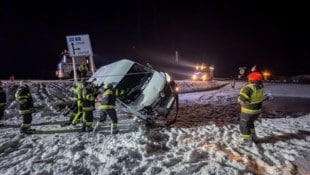 Am Freitag kam in Hall (Admont) ein Kleinbus von der Schneefahrbahn ab.