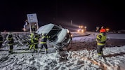 Am Freitag kam in Hall (Admont) ein Kleinbus von der Schneefahrbahn ab.