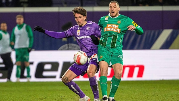 Austrias Johannes Handl (li.) will gegen Rapid auf dem Platz stehen.