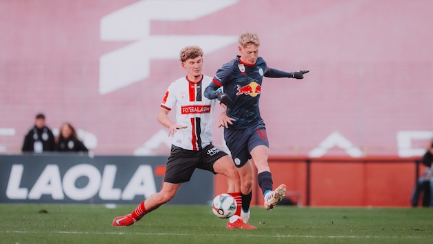 Ins Trainingslager der Bullen nachgereist: Valentin Zabransky (re.).