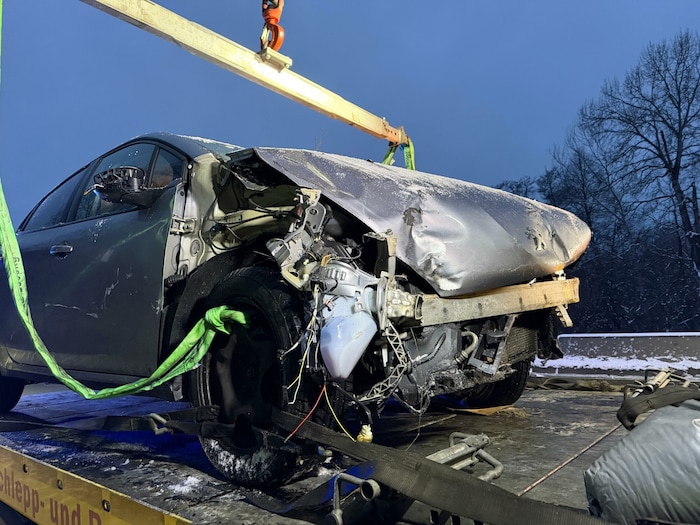 Auf der A9 bei Vogau wurde am Freitag ein Lenker bei einem Unfall eingeklemmt.