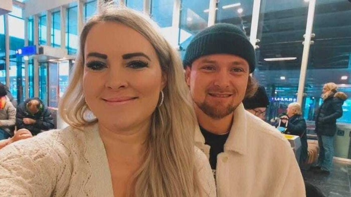 Mario Orth mit Bernadette Hartl vom Verein Wandelstern.