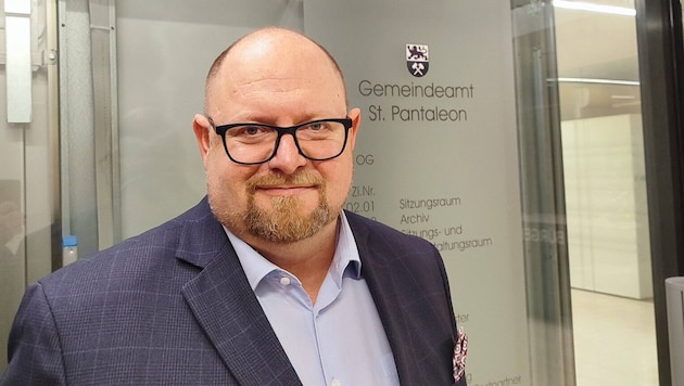 Walter Hartl von der Offenen Gemeinde Liste hat die Wahl für sich entschieden