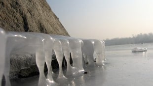 Trotz Dauerfrost gilt ein generelles Betretungsverbot für Natureisflächen wie Alte und Neue ...