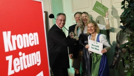 Viel Spaß hatten die Gäste auch vor der Fotobox der Kronen Zeitung.