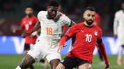 Mohamed Salah (re.) ist Ägyptens Topstar.