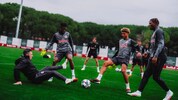 Im Training der Bullen (Betreuer Junuzovic, Konate, Omoregie und Gadou v. links) kommt der Spaß ...