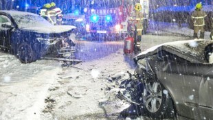 Beide am Unfall beteiligten Pkw dürften als Totalschaden eingestuft werden.