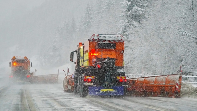 Bei viel Schnee wird der Winterdienst rasch mühsam. (Symbolbild)