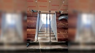 Nach dem Umbau war die Treppe zur Kellerbar nur 1,37 Meter breit – sie wurde damit zur tödlichen ...