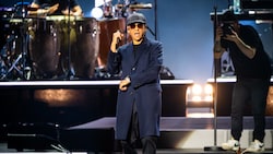 Gute Miene beim Konzert zu einem bösen Leben in der Realität: Xavier Naidoo beim Ignorieren ...