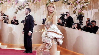 Jennifer Lawrence kam im Naked-Dress und legte den Wow-Auftritt des Abends hin!