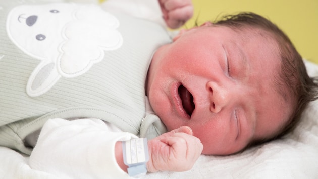 Baby Daniel ist eines der 3081 Babys, die 2025 in den KABEG-Spitälern zur Welt kamen.