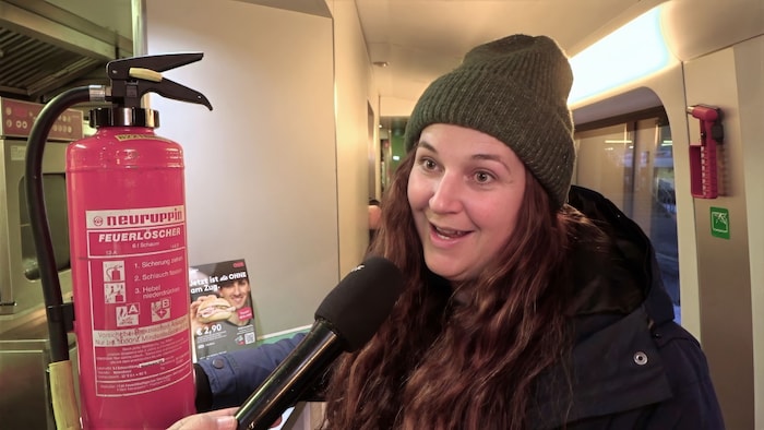 Sie sei für solche Fälle ausgebildet, sagte Lokführerin Marina Larcher.