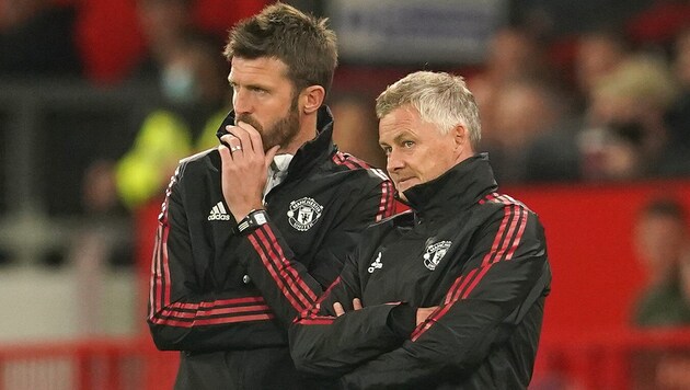 Michael Carrick (links) soll Manchester United wohl als Cheftrainer übernehmen.
