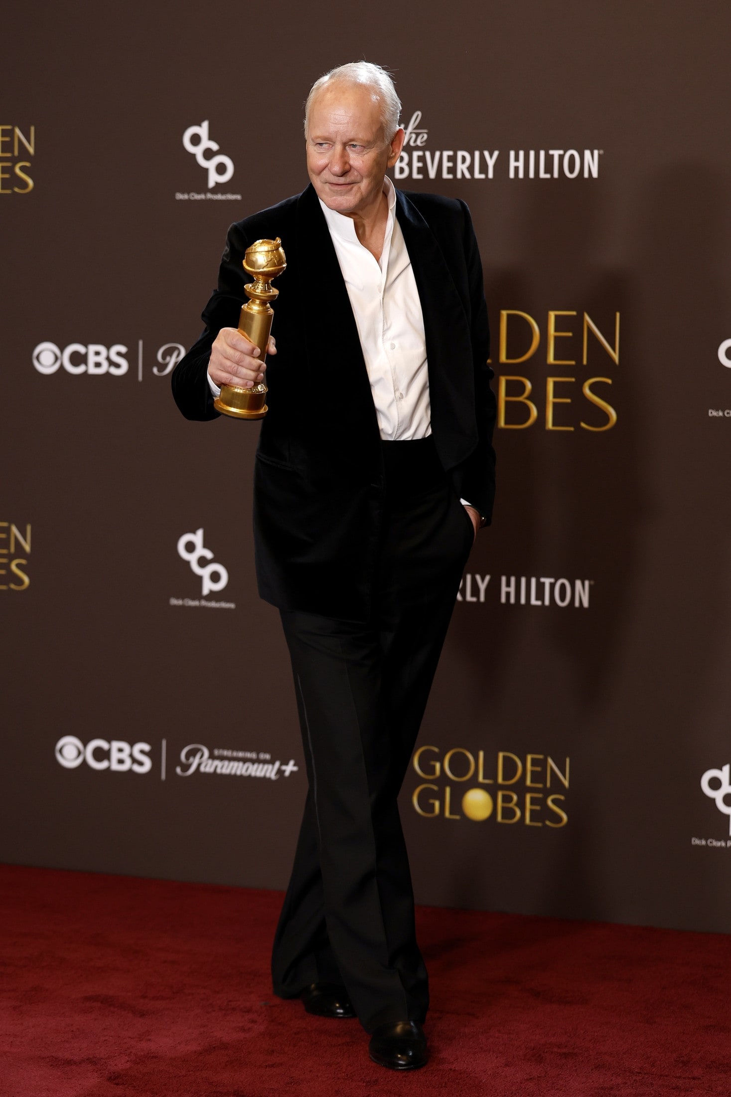 Stellan Skarsgard mit seinem Golden Globe