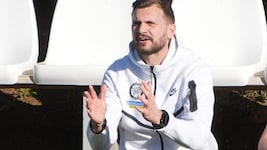 Neo-Trainer Fabio Ingolitsch hat alle Hände voll zu tun.