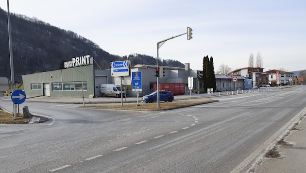 Hier an der Auffahrt zur A9 soll der neue McDonald‘s noch in diesem Jahr eröffnen.