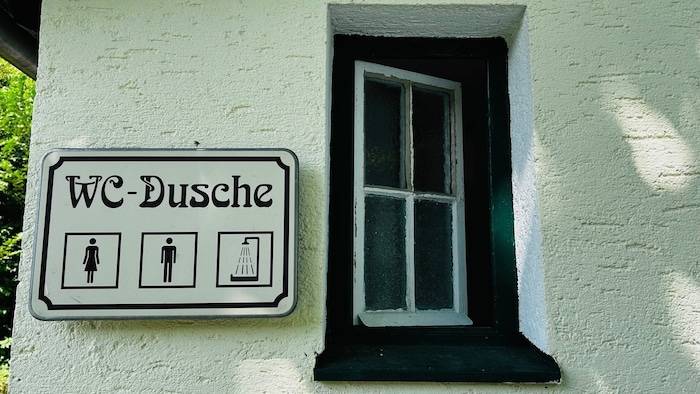 Sympathischer Retrocharme trifft hier auf klare, saubere Luft des kleinen Dorfes Edlach am Fuße ...