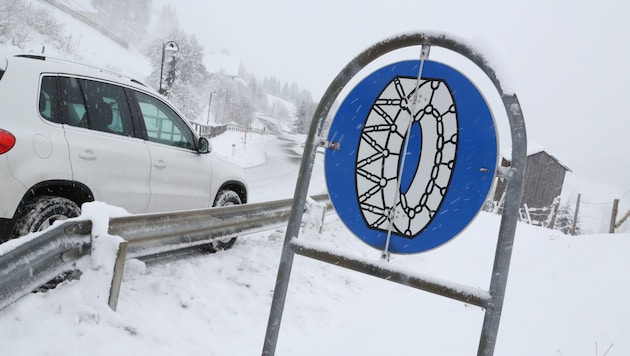 Snow chains are mandatory on the Katschberg, for example.