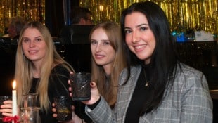 Die drei Mädels waren mit 22 anderen beim Event „Charms and drinks“ in der Stadtliebe in Linz ...