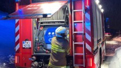 Die Feuerwehr musste den Mann mittels Hebekissen befreien.