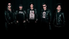 Seit 1992 stabil und gemeinschaftlich auf Kurs: The 69 Eyes rund um Sänger Jyrki (l.) und ...