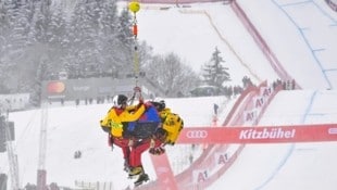 Immer wieder passieren leider bei Skirennen schwere Stürze. Österreichs Paraski-Cheftrainer ...