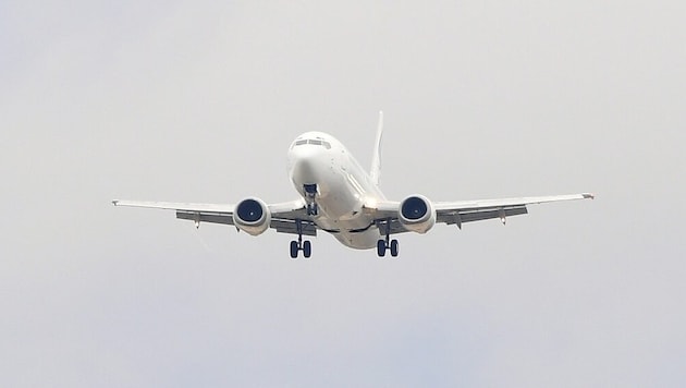 Auf dem Flugzeug sollen keine militärischen Kennzeichen sichtbar gewesen sein. (Symbol)