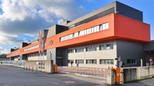 Der Motorradhersteller KTM baut 500 weitere Stellen ab.