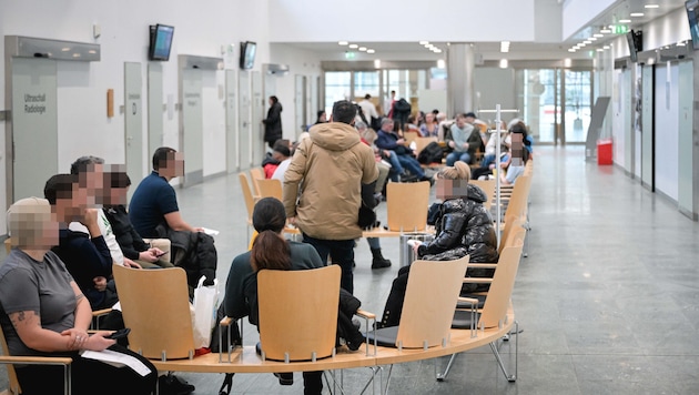 Um die Wartezeiten zu reduzieren, arbeiten das KUK und das UKH (im Bild) nun zusammen.