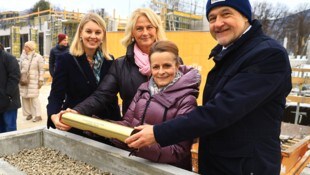 BM-Vize Mayr, Rektorin Sexl, Dornaus (BIG) und Vizerektor Weihs (v.li.)