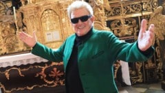 Mit dem Album „Frieden auf Erden“ erreichte Heino noch einmal Goldstatus in Österreich. Mit ...
