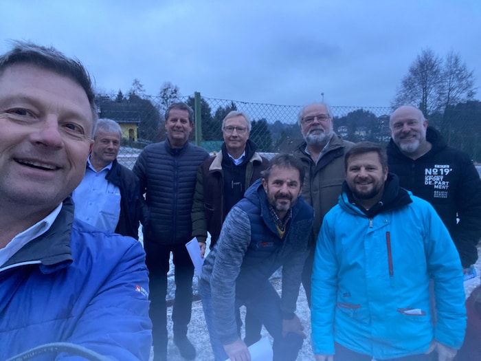 Jeden Tag sorgt ein anderer Mandatar aus einer Fraktion für top Eisverhältnisse.