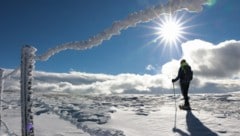 Dem Himmel sehr nah fühlt man sich bei dieser gut dreistündigen Schneeschuhtour.