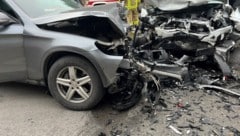 Viele Male starben Personen bei schweren Unfällen auf Tirols Straßen – Symbolbild.