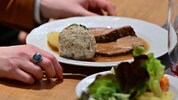 Die Teuerung in der Gastronomie liegt seit Monaten über der allgemeinen Inflationsrate. Gibt’s ...