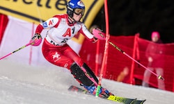 Katharina Truppe freut sich über ihren Stockerl-Platz im Flachau-Nachtslalom.
