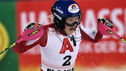 Katharina Truppe freut sich über ihren Stockerl-Platz im Flachau-Nachtslalom.