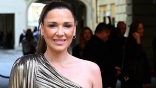 Simone Ballack weiß noch nicht, ob sie die Kette mit der Asche ihres verstorbenen Sohnes Emilio ...